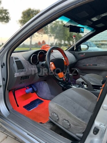 Nissan Altima-13