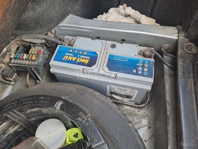 Mercedes C 230 2000, 240,000 km - 2.3 л - Balakən