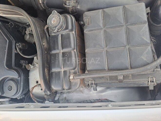 Mercedes C 230 2000, 240,000 km - 2.3 л - Balakən