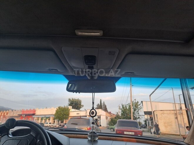Mercedes C 230 2000, 240,000 km - 2.3 л - Balakən