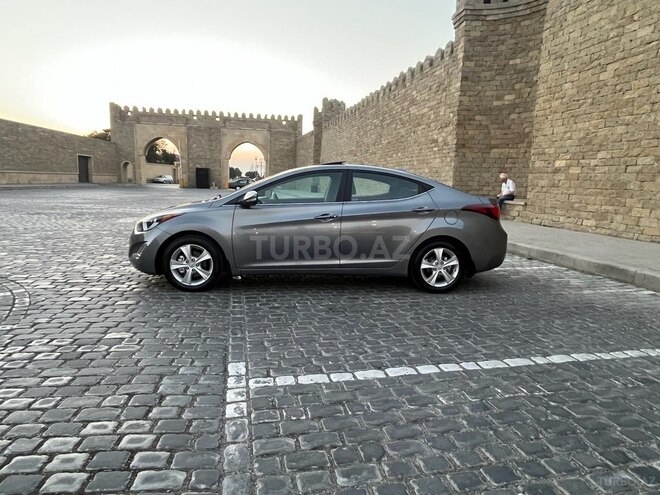 Hyundai Elantra 2015, 103,636 km - 1.8 l - Bakı