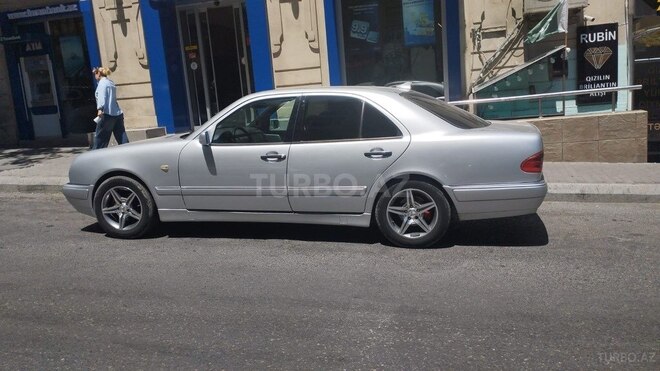 Mercedes E 200 1998, 443,000 km - 2.0 l - Bakı