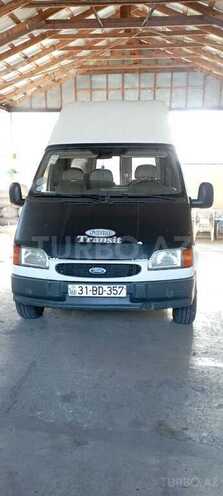 Ford Transit-1