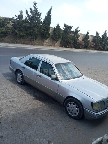 Mercedes E 280 1998, 150,000 km - 2.8 l - Bakı