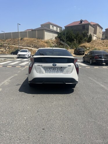 Toyota Prius 2016, 195,000 km - 1.8 l - Bakı