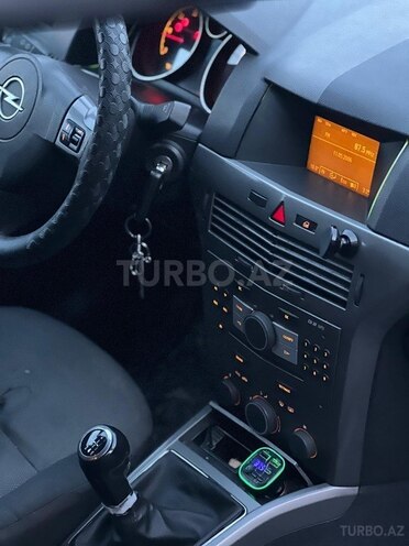 Opel Astra 2006, 290,000 km - 1.3 l - Bakı