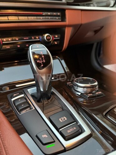 BMW 528-18