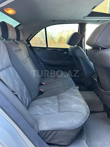 Mercedes E 220 1999, 420,000 km - 2.2 l - Bakı