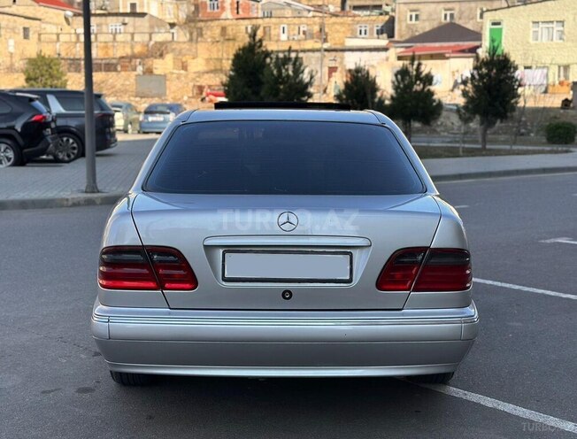 Mercedes E 220 1999, 420,000 km - 2.2 l - Bakı