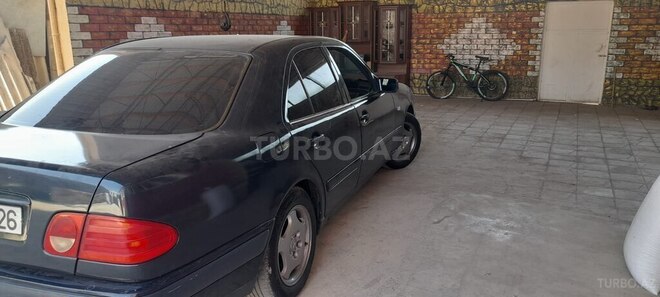 Mercedes E 230 1996, 222,222 km - 2.3 l - Tovuz
