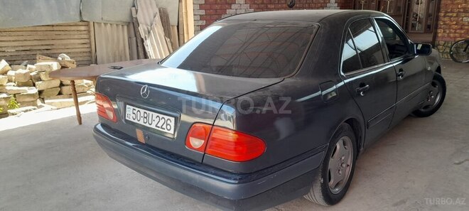 Mercedes E 230 1996, 222,222 km - 2.3 l - Tovuz