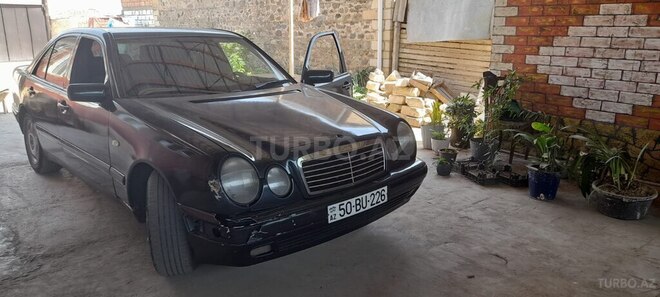 Mercedes E 230 1996, 222,222 km - 2.3 l - Tovuz
