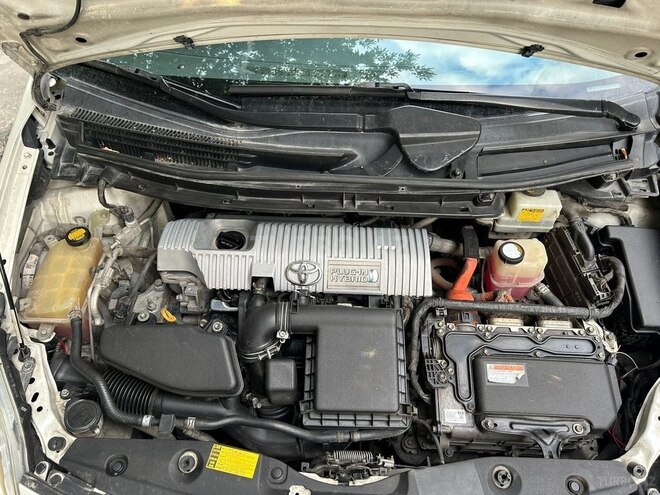 Toyota Prius 2013, 489,730 km - 1.8 л - Bakı