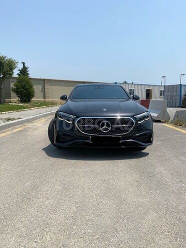 Mercedes E 300 e 2024, 9,600 km - 2.0 l - Bakı