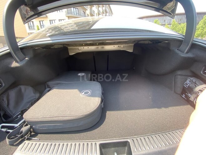 Mercedes E 300 e 2024, 9,600 km - 2.0 l - Bakı
