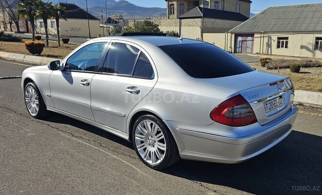 Mercedes E 220 d 2008, 260,000 km - 2.2 l - Gəncə
