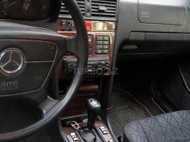 Mercedes C 200 1995, 422,000 km - 2.0 л - Bakı