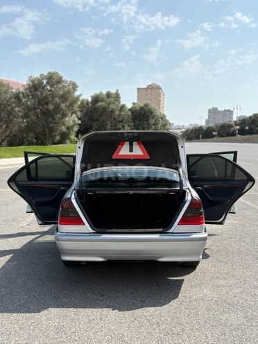 Mercedes C 180 1998, 280,000 km - 1.8 l - Bakı
