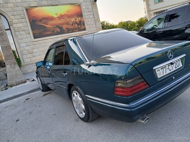 Mercedes E 220 1995, 491,000 km - 2.2 l - Bakı