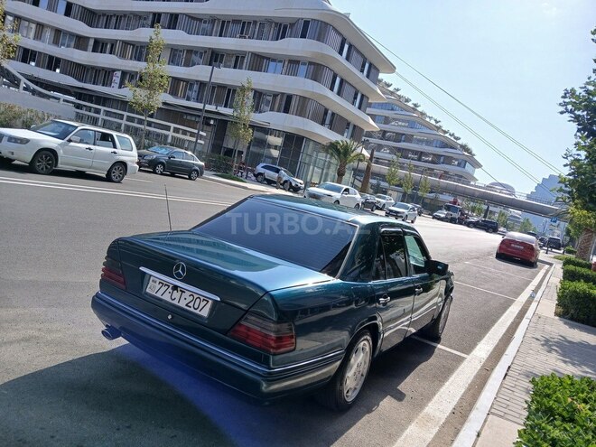 Mercedes E 220 1995, 491,000 km - 2.2 l - Bakı