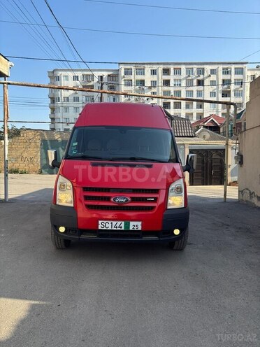 Ford Transit-1