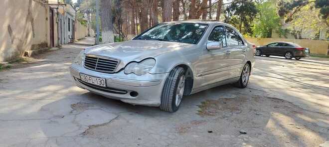 Mercedes C 200 2001, 234,123 km - 2.0 l - Bakı