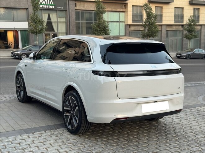 Li Auto L7 2024, 9,000 km - 1.5 л - Bakı