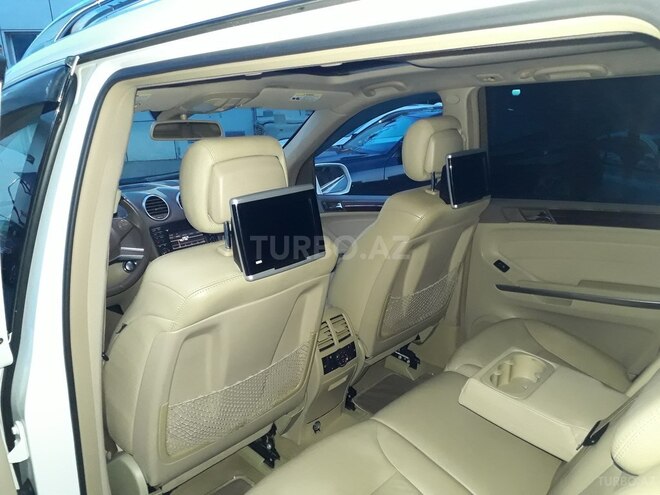 Mercedes GL 550-6