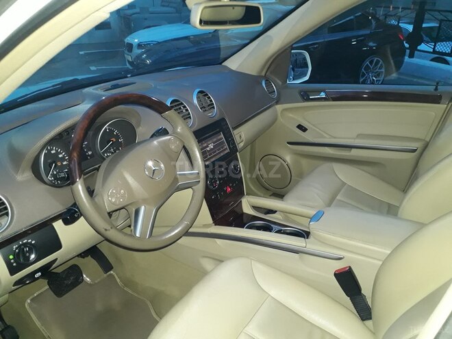 Mercedes GL 550-3