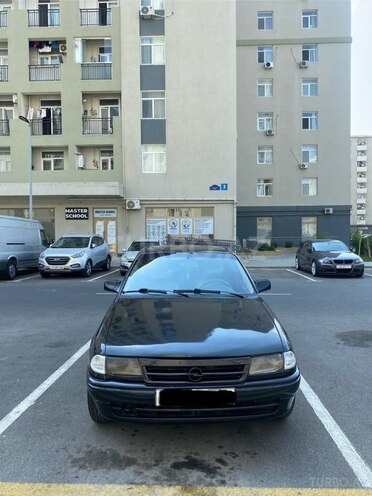 Opel Astra 1992, 298,584 km - 1.8 l - Bakı