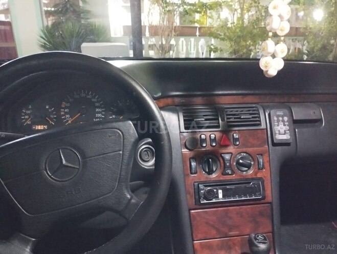 Mercedes E 200 1998, 443,000 km - 2.0 l - Bakı