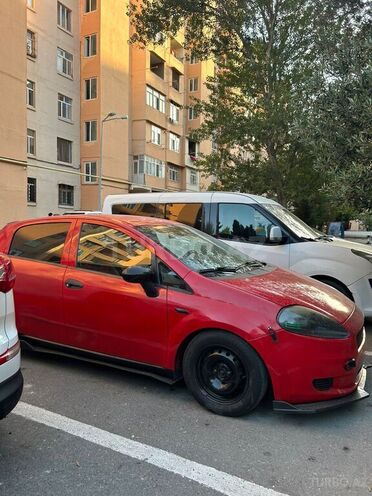 Fiat Punto 2008, 282,000 km - 1.4 l - Bakı