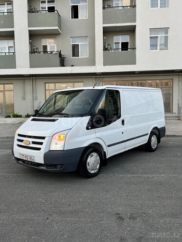 Ford Transit-1