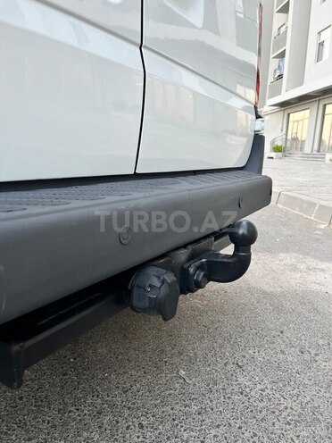 Ford Transit-21