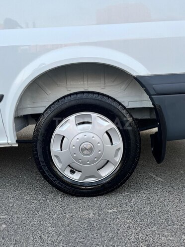 Ford Transit-12