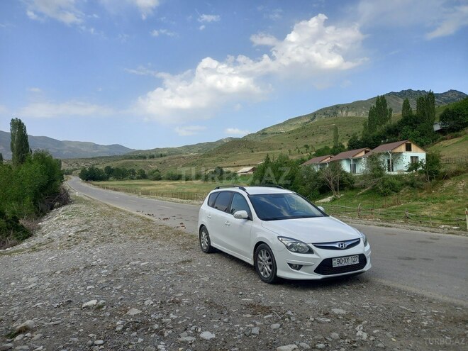 Hyundai i30 2010, 280,000 km - 1.6 л - İsmayıllı