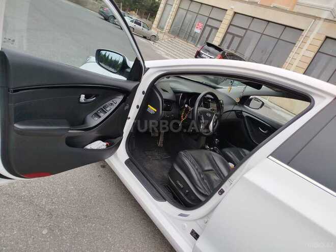 Hyundai i30 2011, 256,000 km - 1.6 л - Bakı
