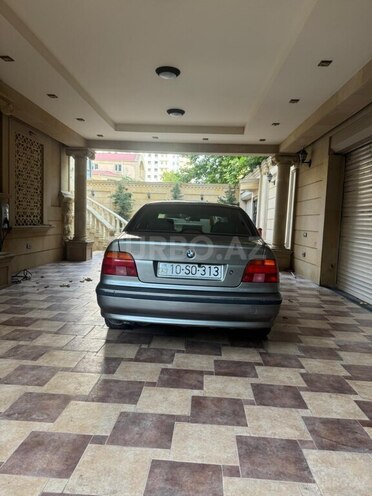BMW 528-3