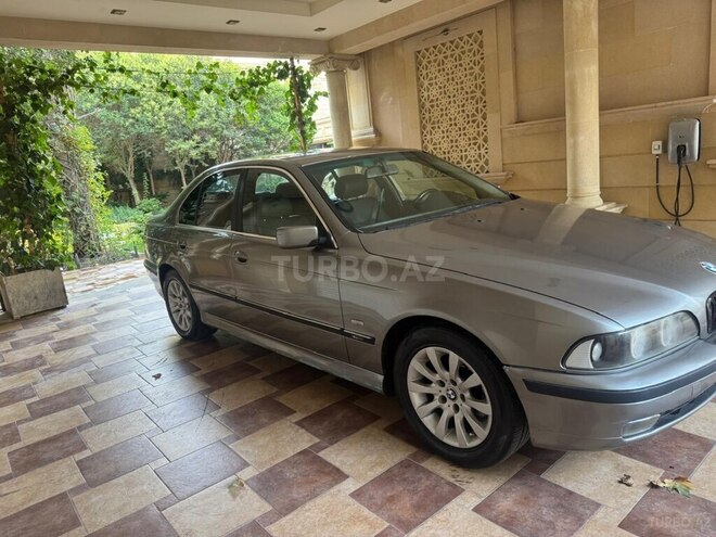 BMW 528-4