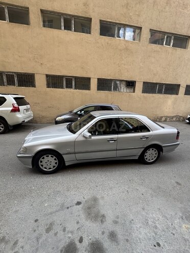 Mercedes C 180 1999, 209,000 km - 1.8 л - Bakı