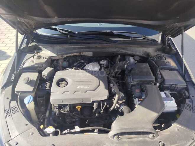 Kia K5-12