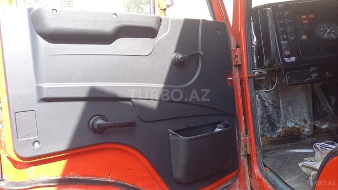 KamAz 6520 1988, 200,000 km - 11.0 l - Sabirabad