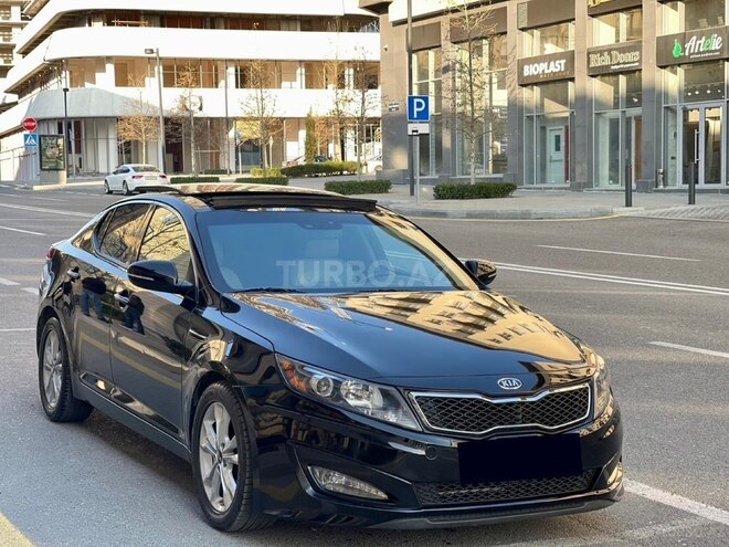 Kia Optima-4