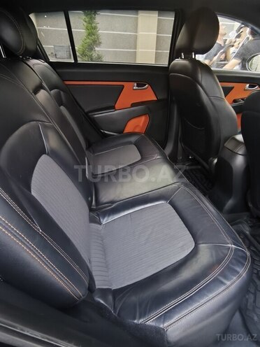 Kia Sportage 2011, 242,000 km - 2.0 l - Bakı