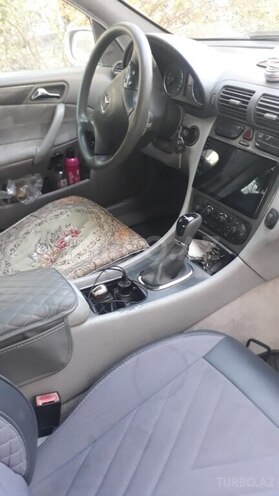 Mercedes C 220 d 2002, 364,000 km - 2.2 l - Bakı