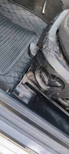Mercedes E 200 d 1992, 600,450 km - 2.0 l - Ağcabədi