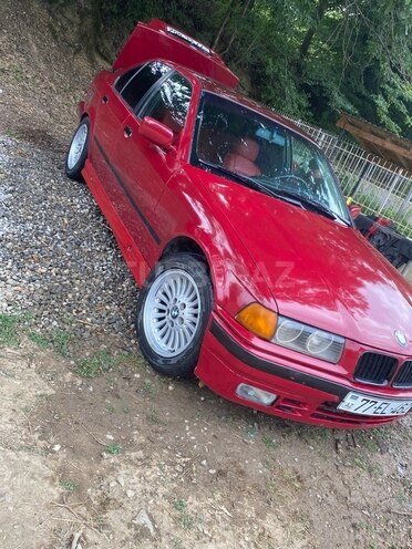 BMW 318 1993, 552,000 km - 1.8 l - Quba