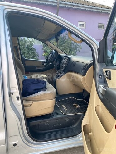 Hyundai H-1 2009, 616,895 km - 2.5 l - Biləsuvar