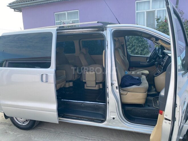 Hyundai H-1 2009, 616,895 km - 2.5 l - Biləsuvar