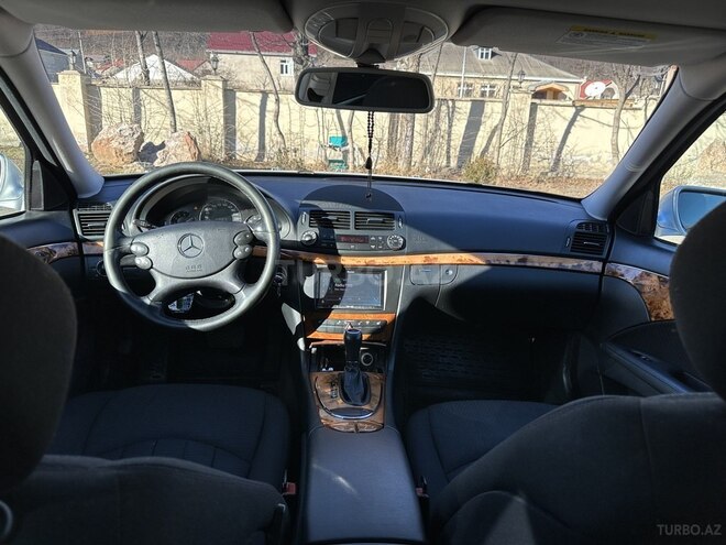 Mercedes E 200 2006, 210,000 km - 1.8 l - Qusar